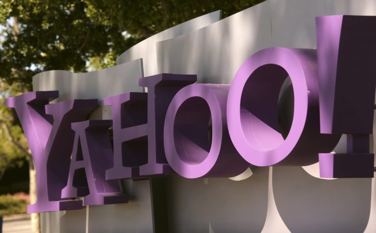 Yahoo détroné par Facebook et Google