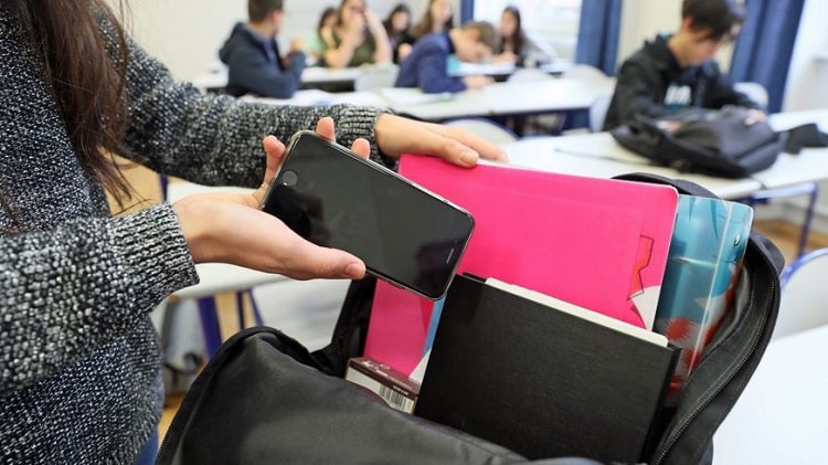 Interdiction des téléphones portables dans les écoles et collèges